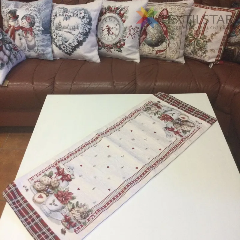 Vianočný gobelínový behúň chenille 40x100-Dóza s koláčikmi